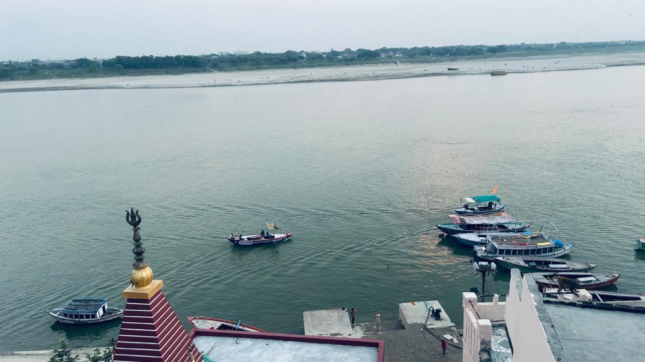 Tandon Lodge On The Ganga Ghat Homestay 瓦拉纳西 外观 照片