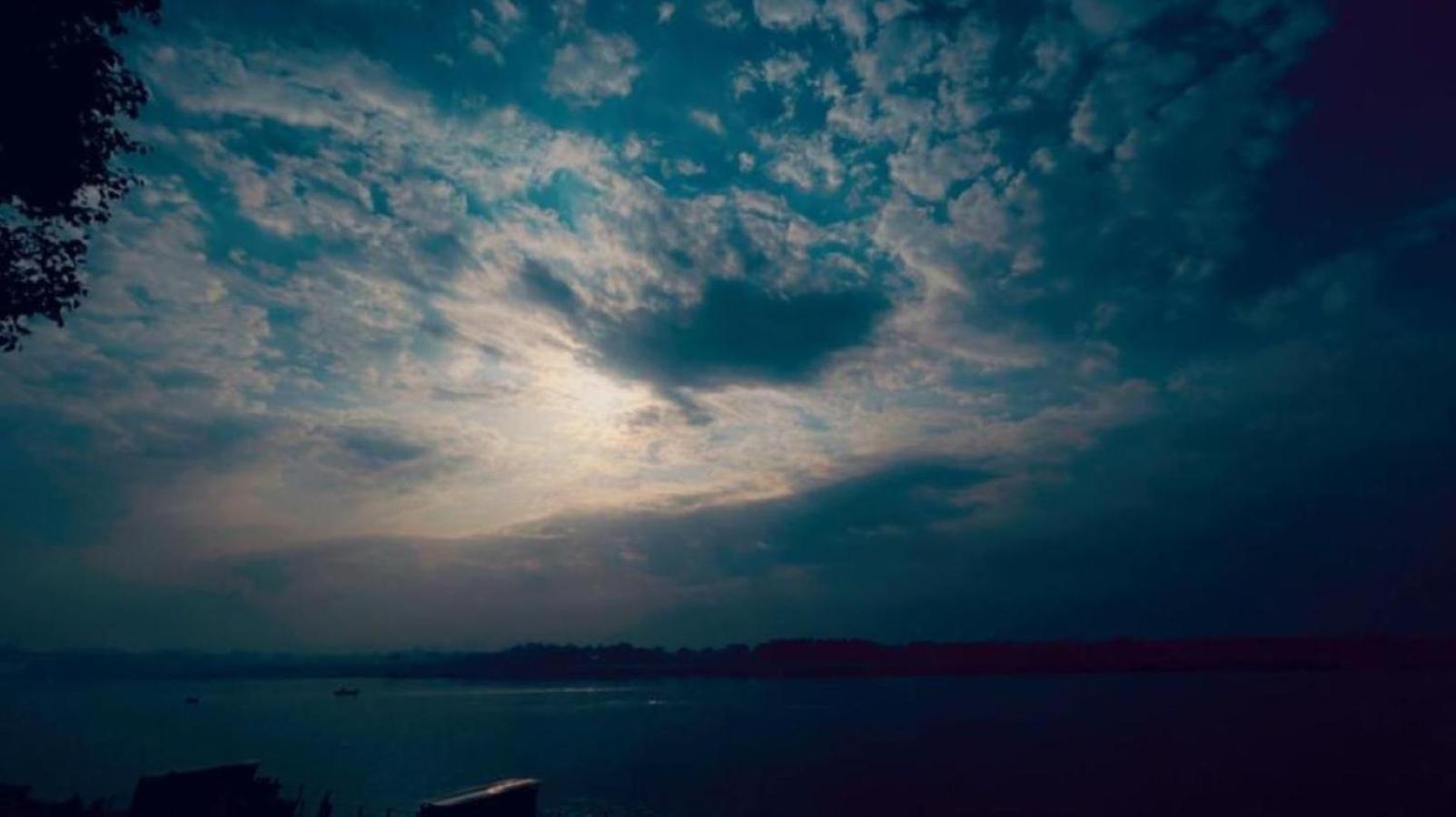 Tandon Lodge On The Ganga Ghat Homestay 瓦拉纳西 外观 照片